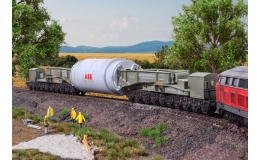 Wagon specjalny Uaai 687.9 z ładunkiem generatora